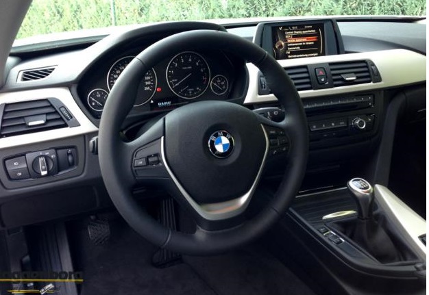 Left hand drive car BMW 4 SERIES (01/01/2014) - 